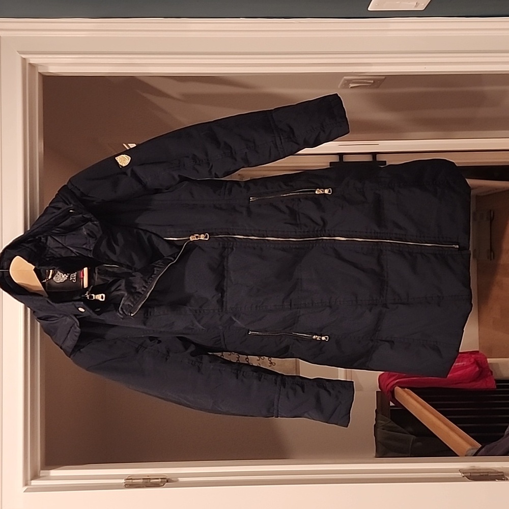 Winter puffer. Waterproof Vince Camuto size medium. Gently worn.